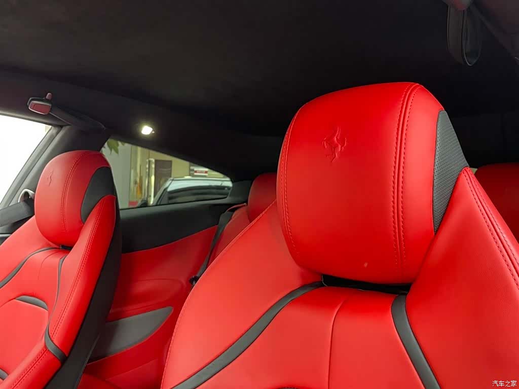 Ferrari GTC4Lus, 2019 11