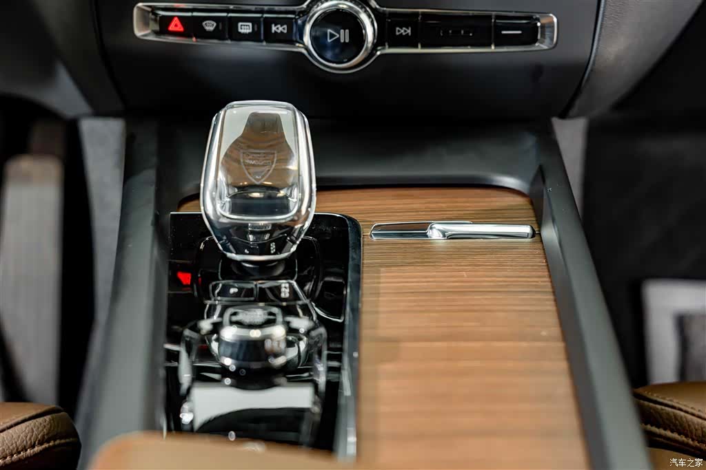 Volvo S60, 2024 14