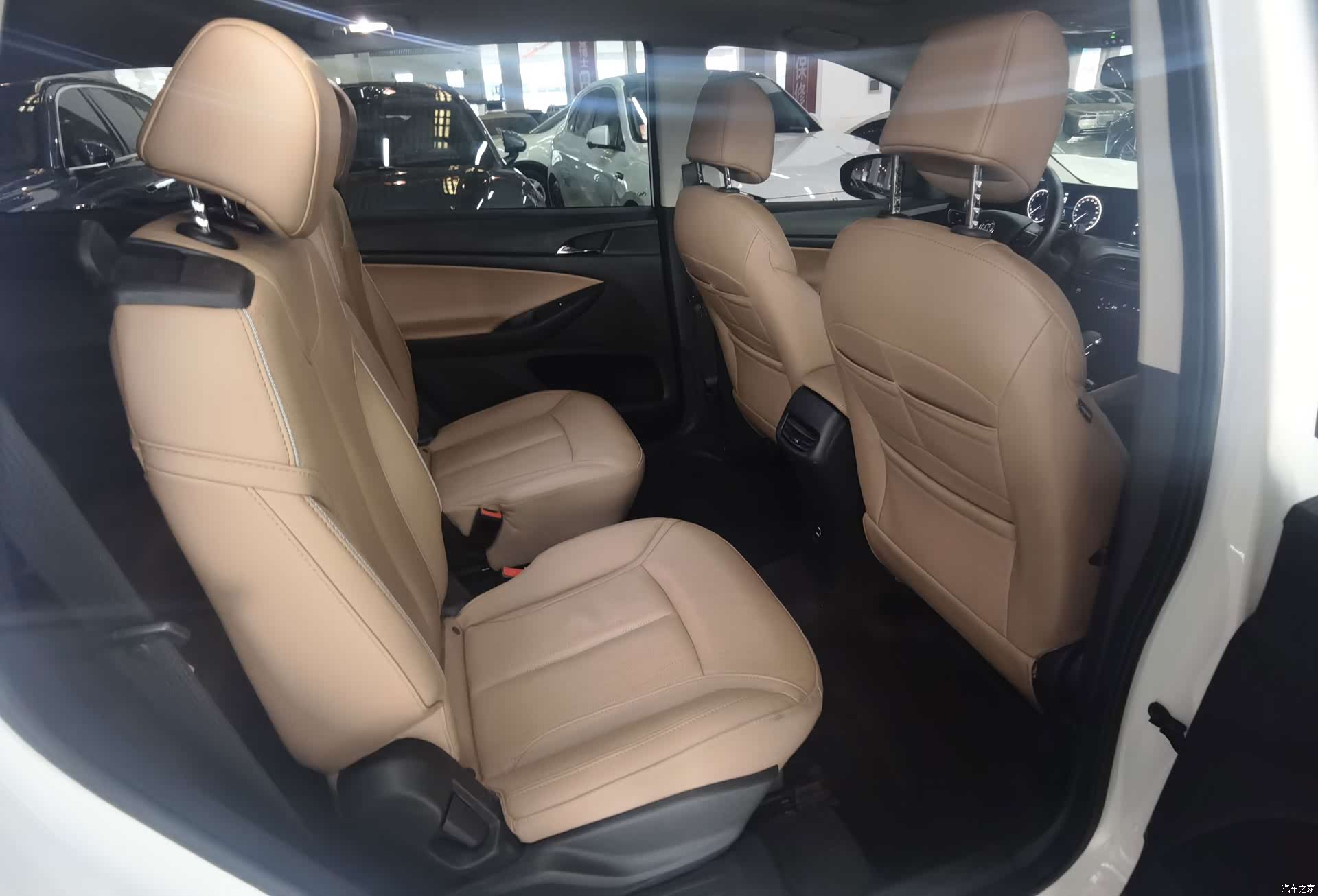 Buick GL6, 2022 16