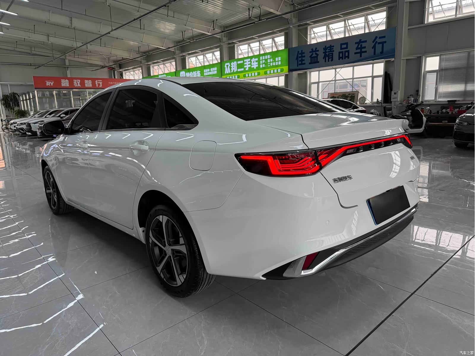 Geely Emgrand, 2022 6