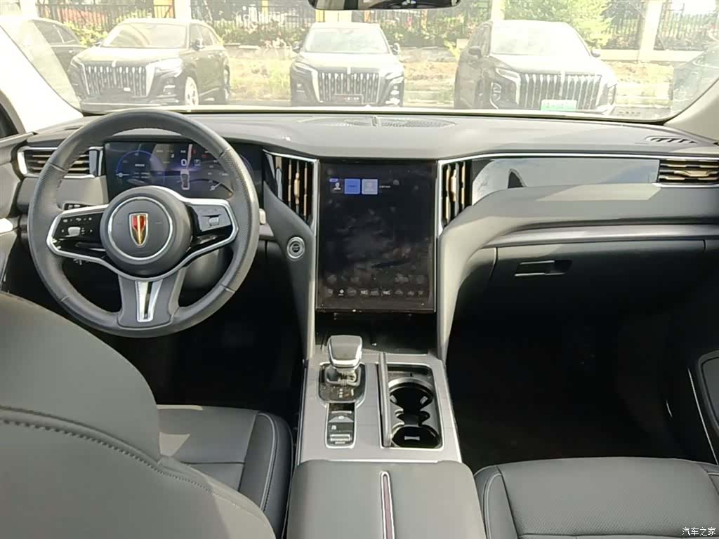 Hongqi HS7, 2024 10