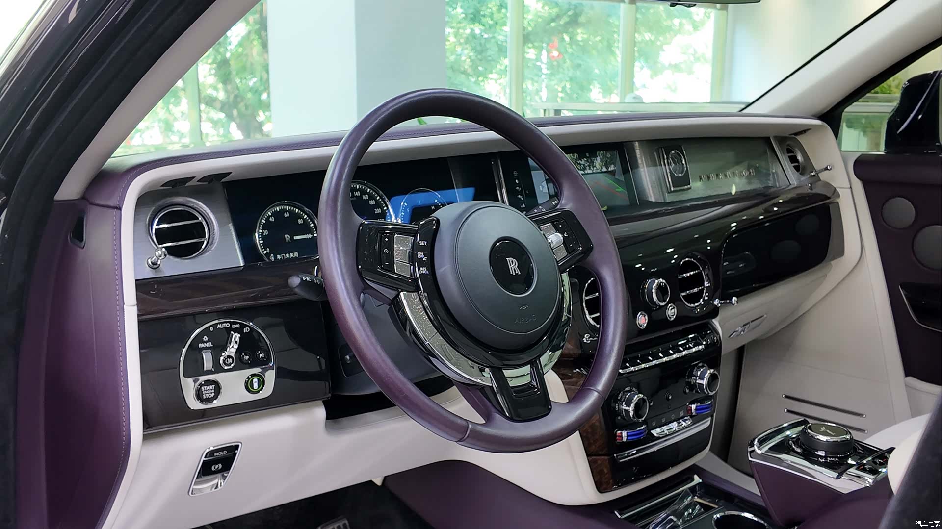Rolls-Royce Phantom, 2019 6