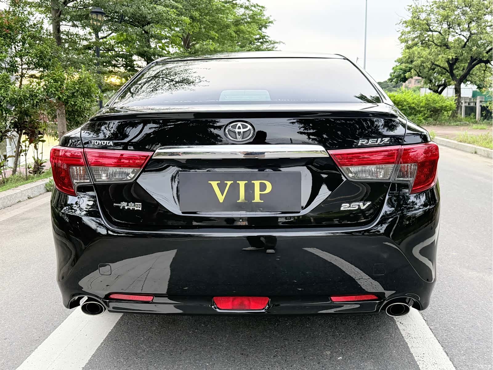 Toyota 2.5V, 2015 8