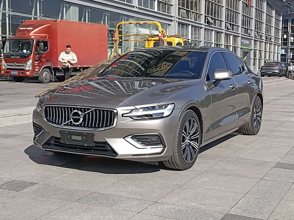 Volvo S60