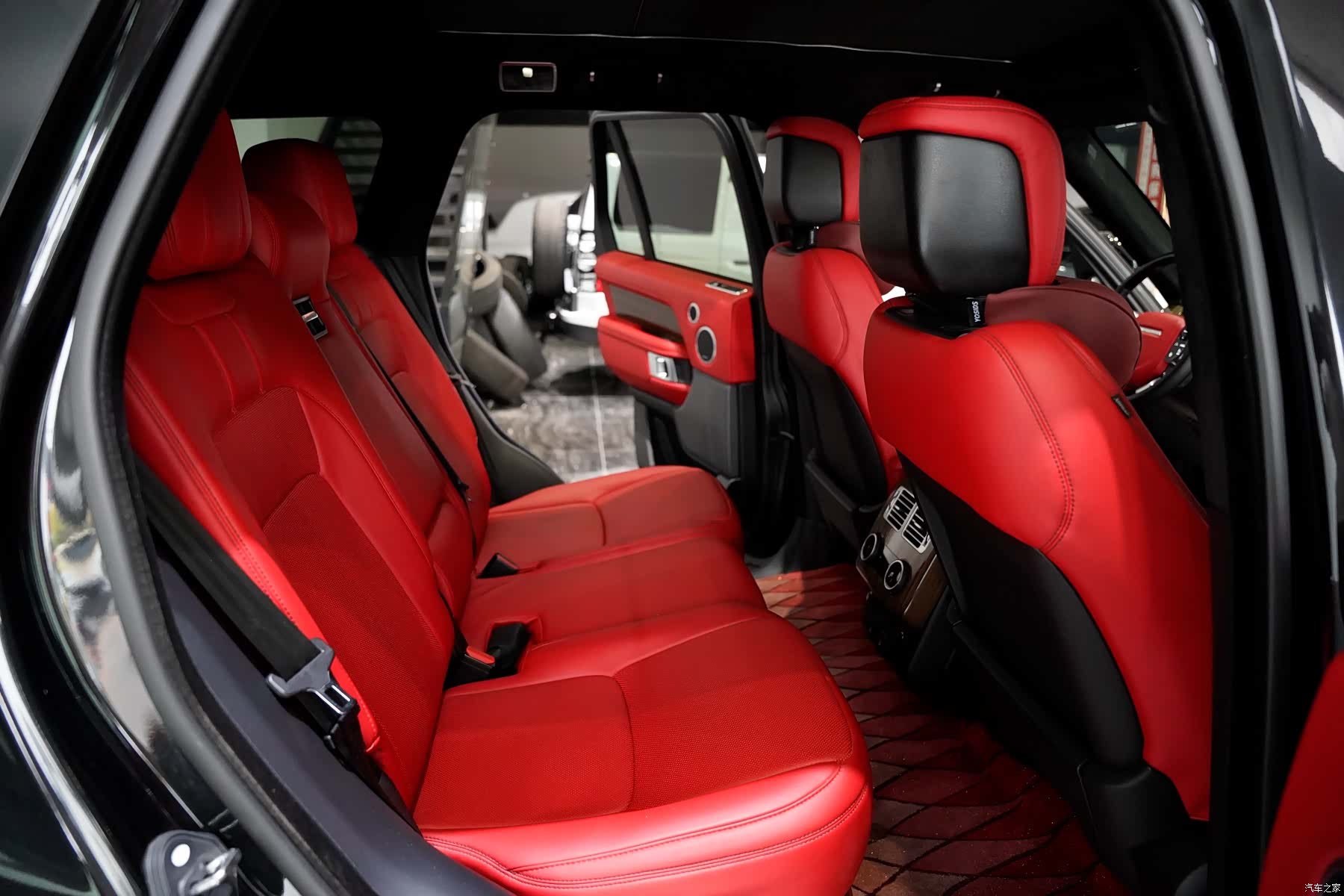 Land Rover Range Rover, 2019 10