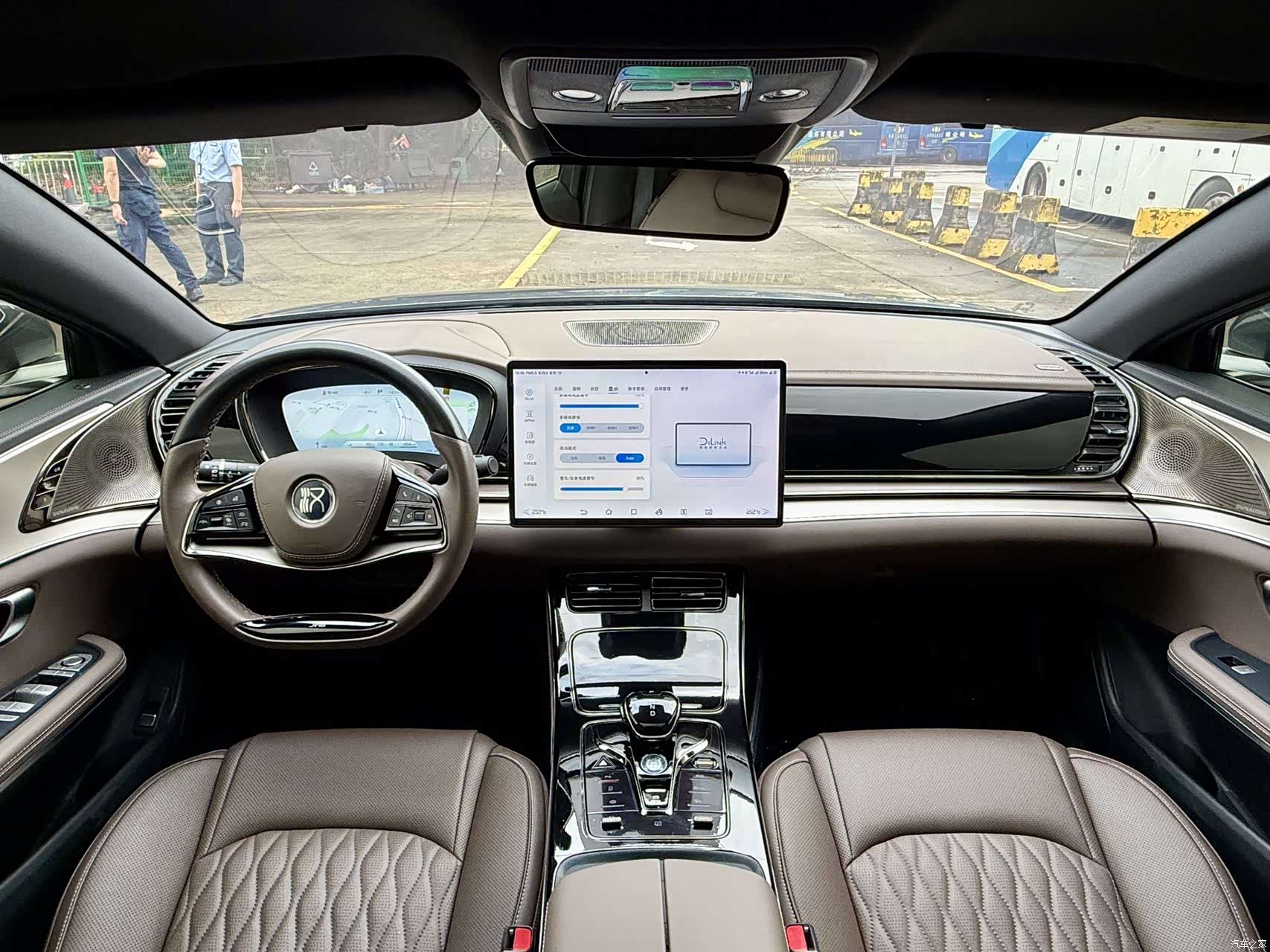 BYD Han, 2022 15