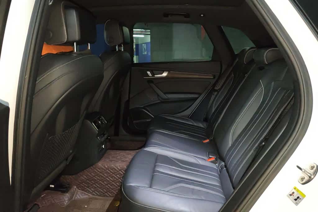 Audi Q5L, 2024 11