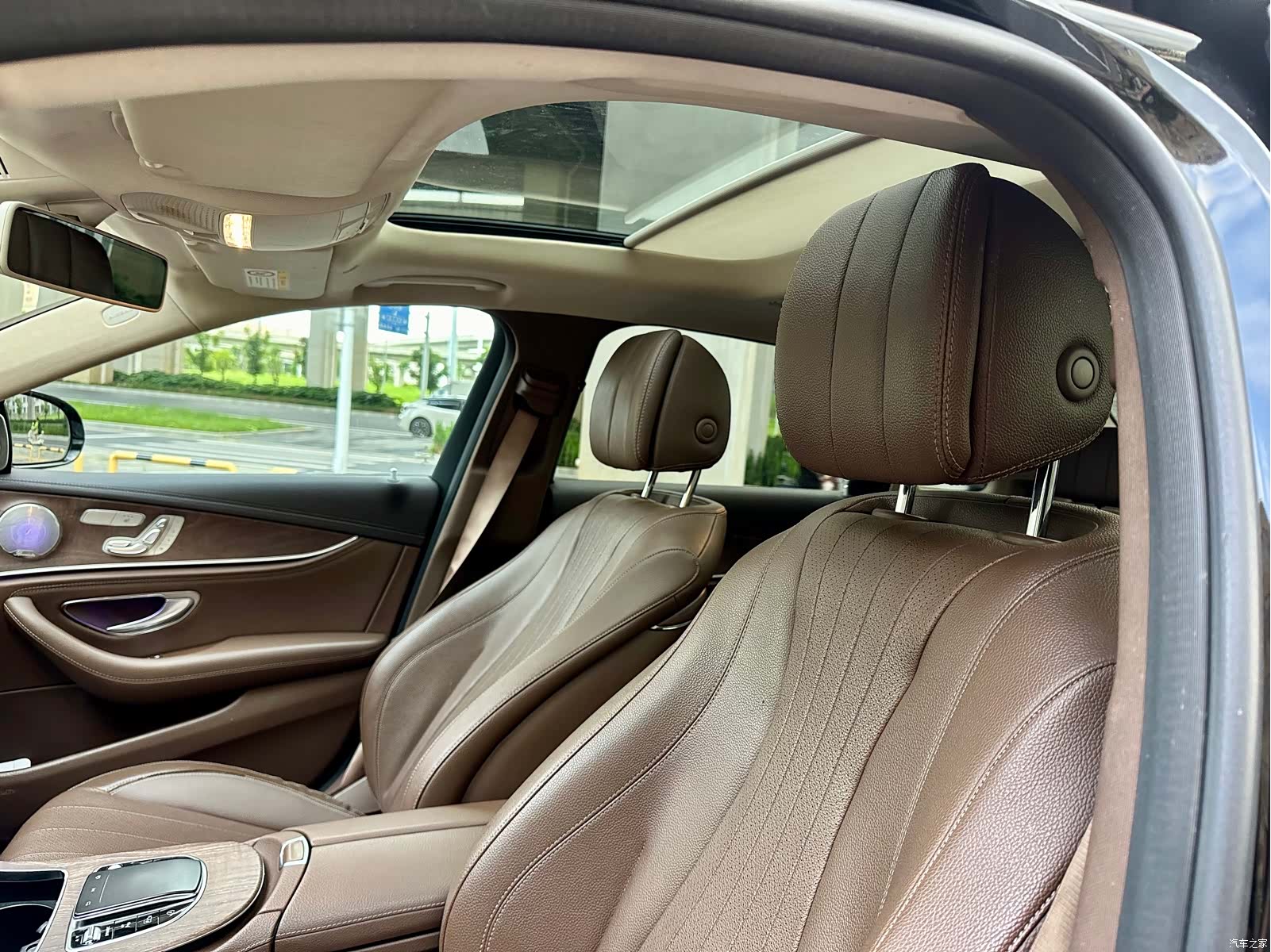 Mercedes-Benz E-Class, 2019 6