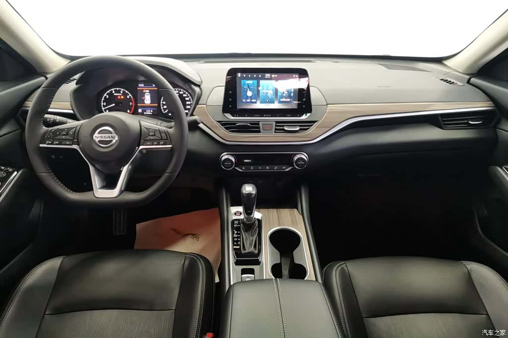 Nissan Teana, 2022 12