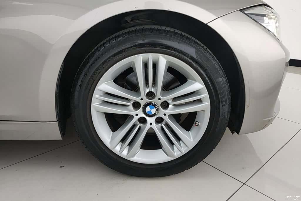BMW 3 Series, 2016 6