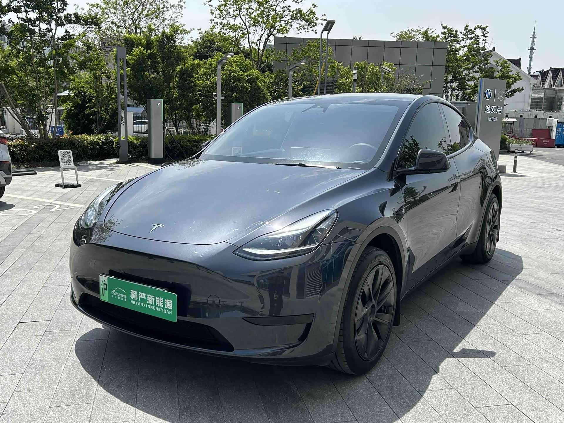 Tesla Model Y, 2024 1