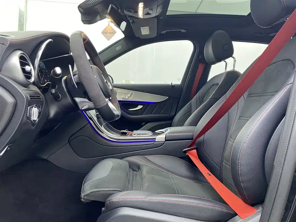 Mercedes-Benz GLC AMG