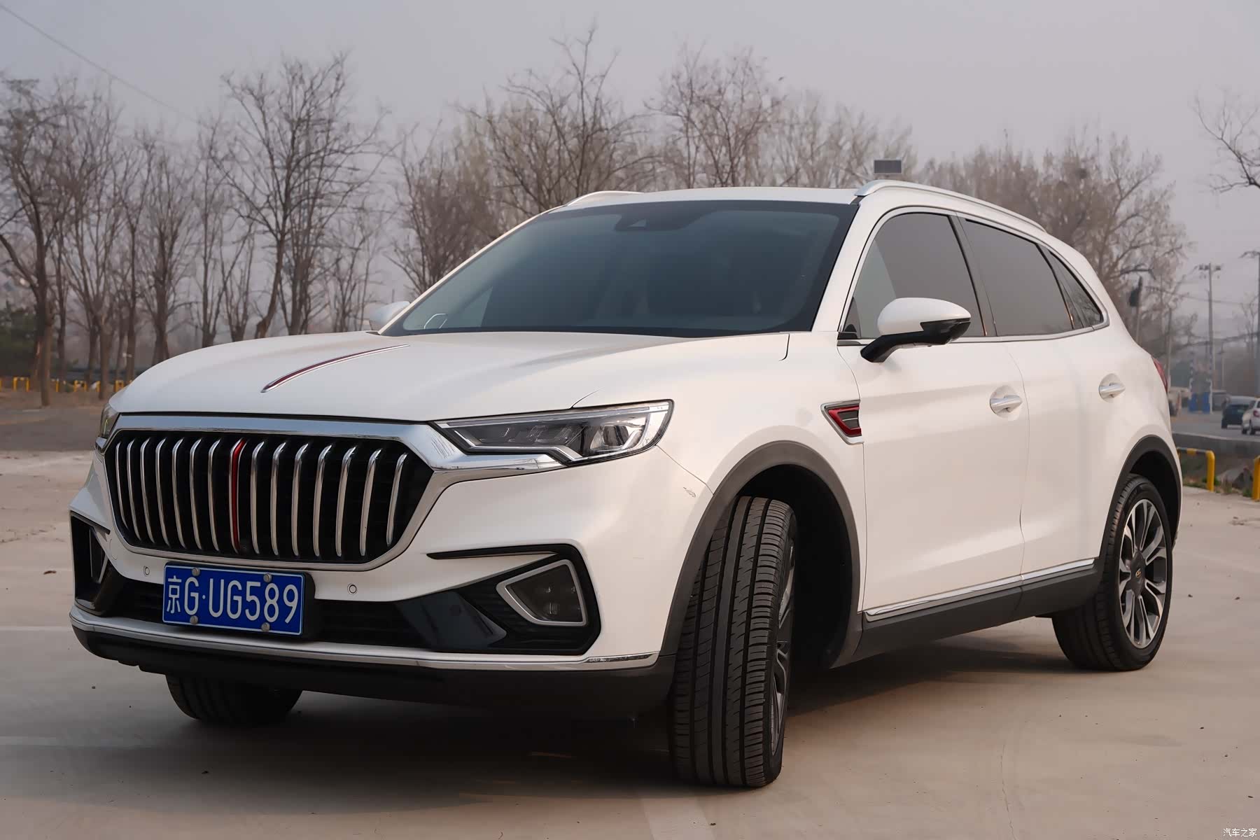 Hongqi HS5, 2019 3
