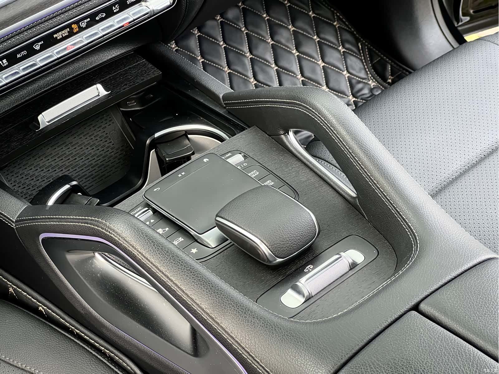 Mercedes-Benz GLS, 2022 14