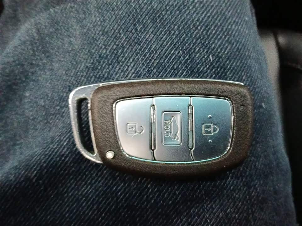 Hyundai Name picture