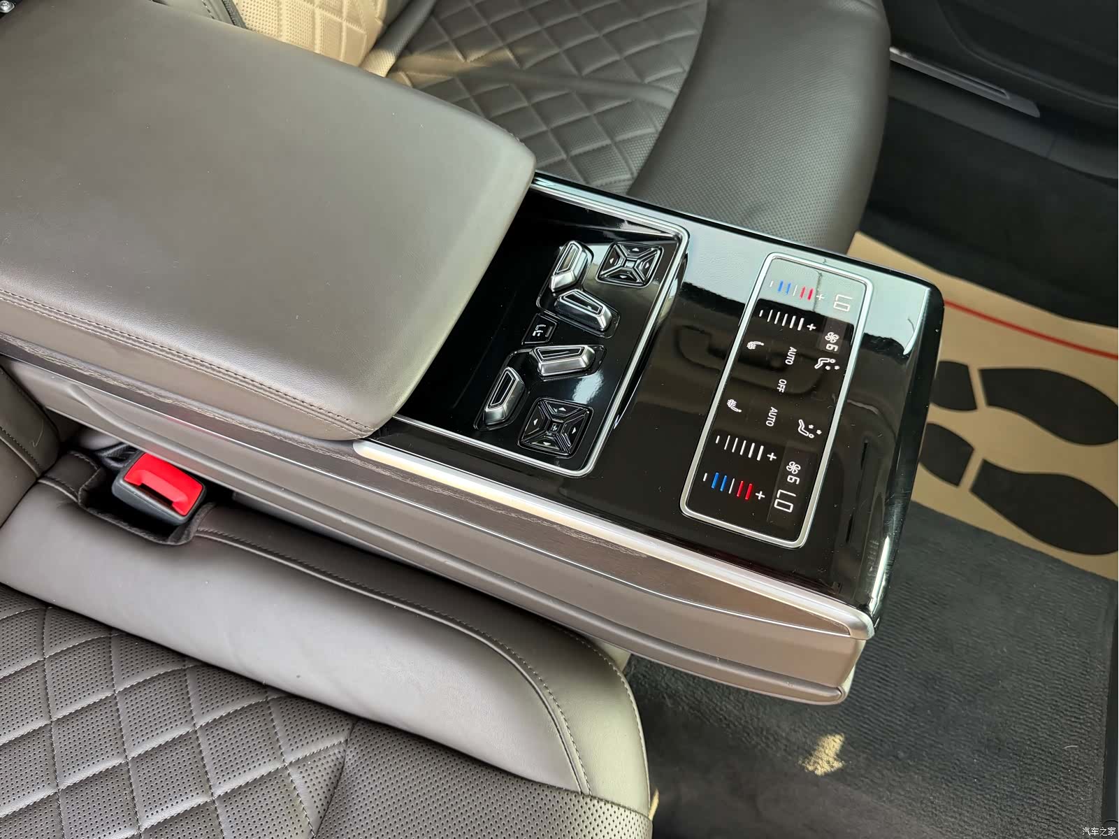 Audi A8L, 2021 19