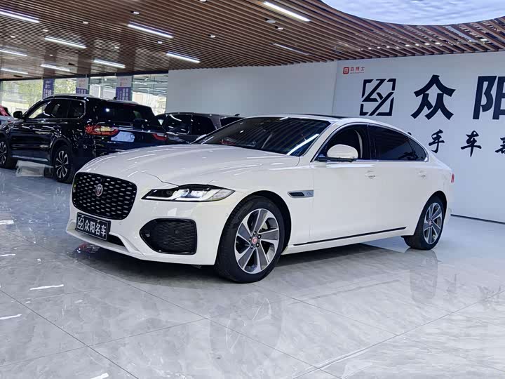 Jaguar XFL 2023 — фото 1
