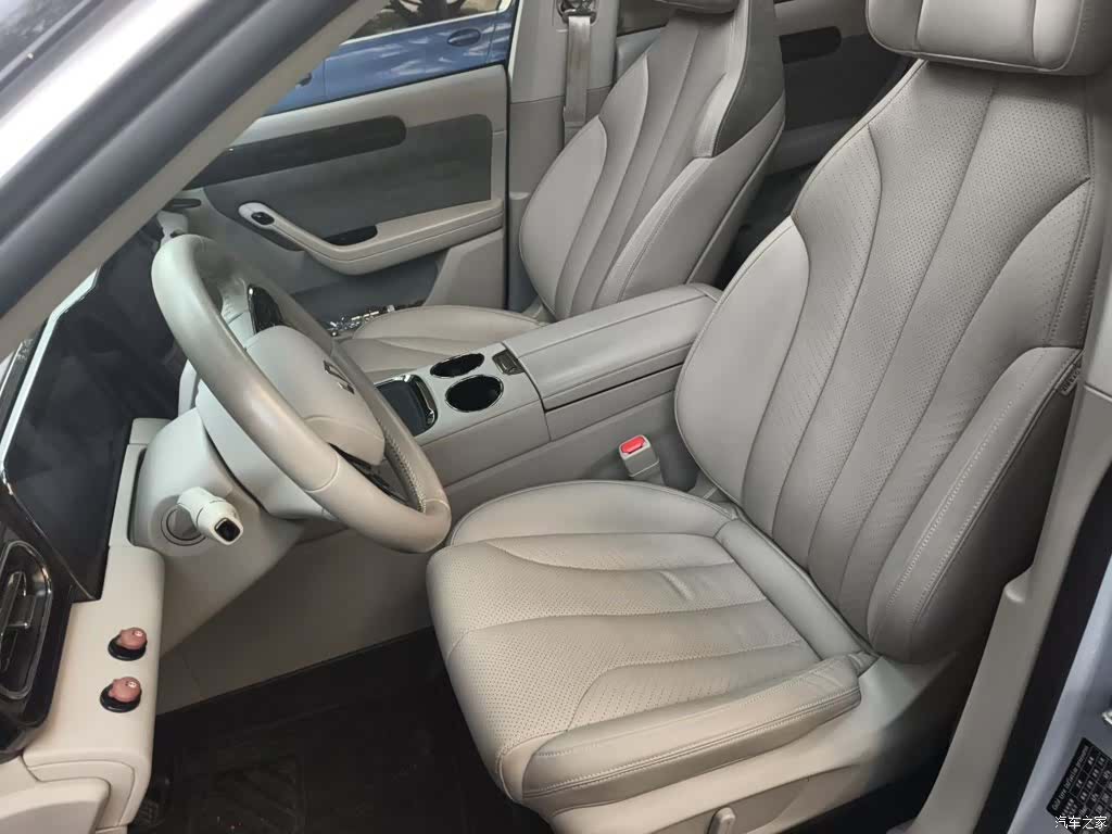Leapmotor C11, 2022 11