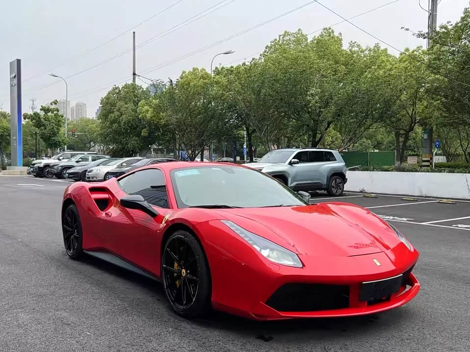 Ferrari 488