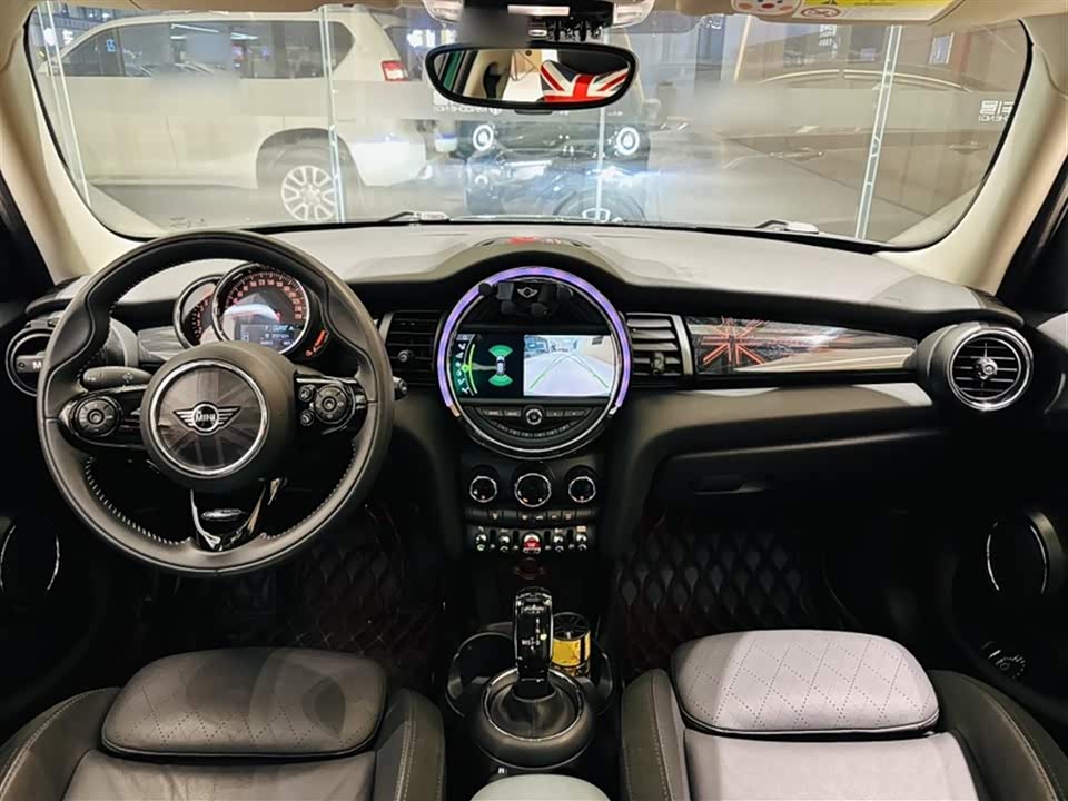 MINI MINI