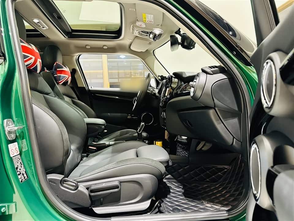 MINI MINI