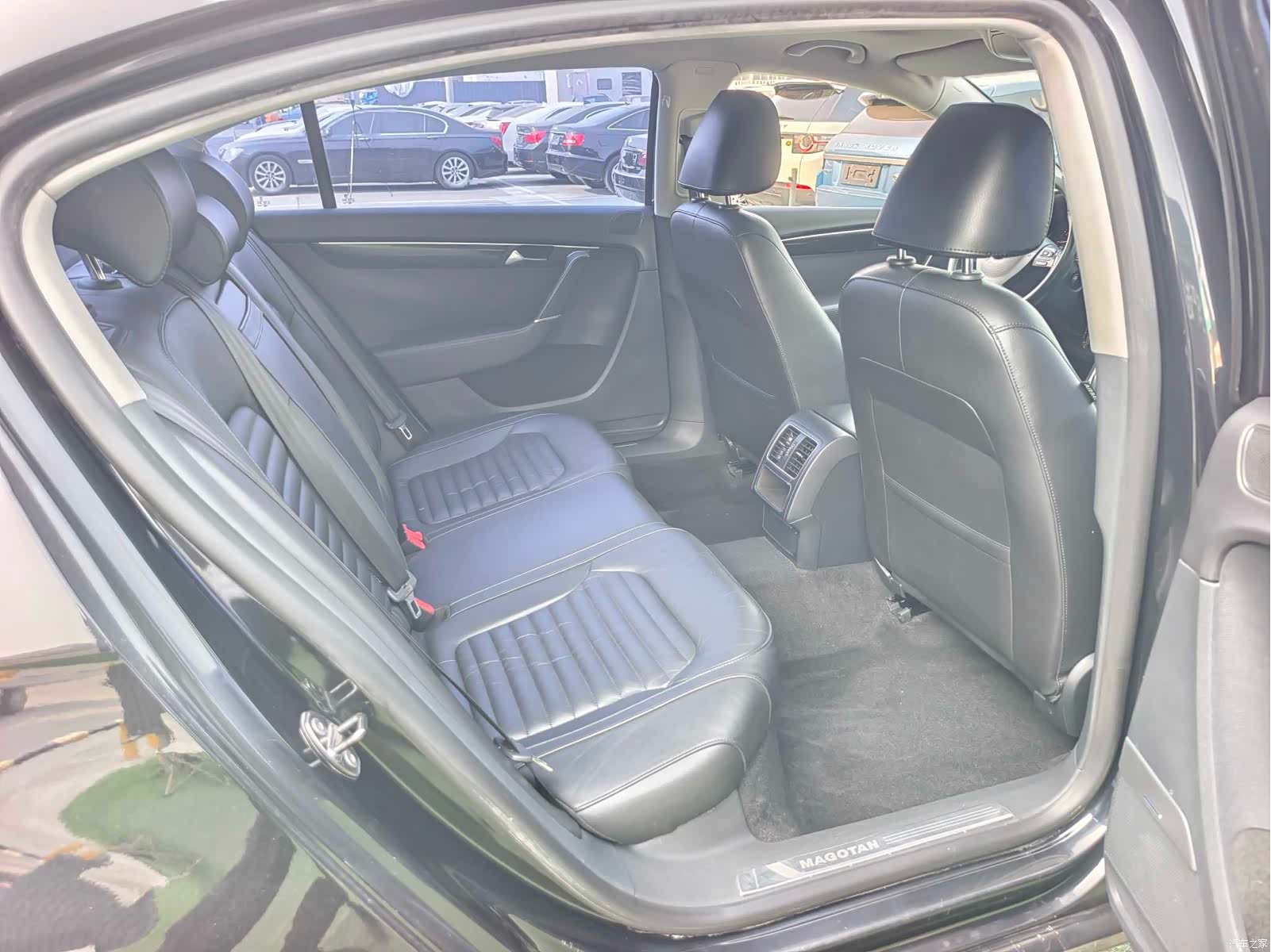 Volkswagen Magotan, 2014 16