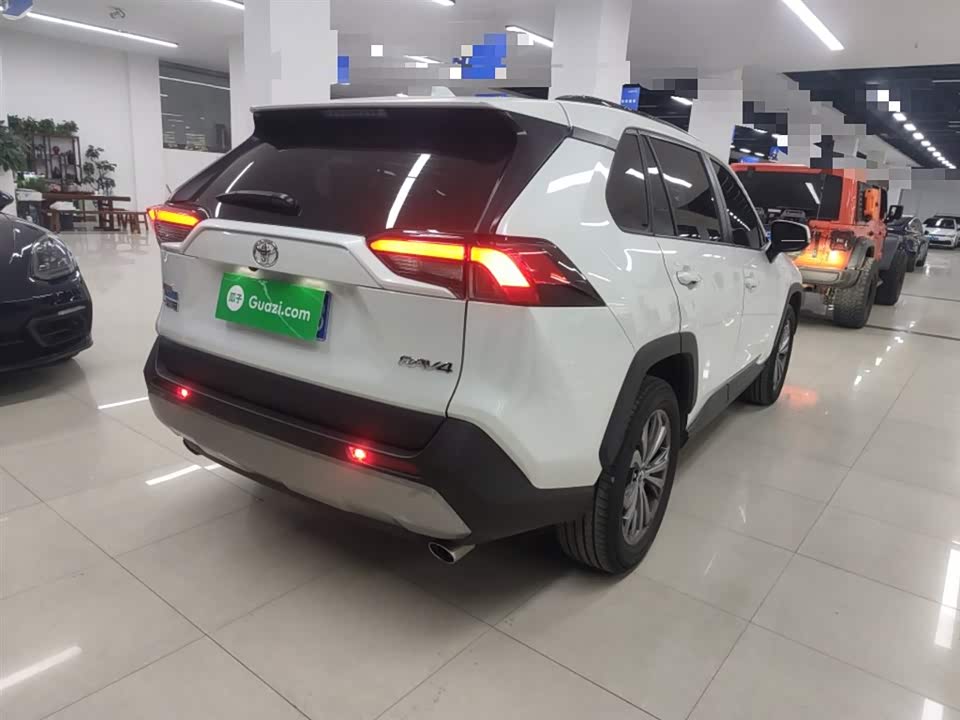 Toyota RAV4 Rongfang