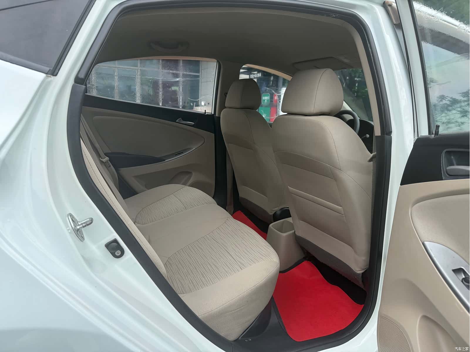 Hyundai GLS, 2014 12