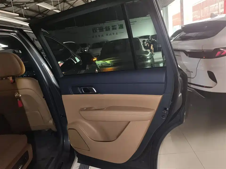 Li Auto Ideal ONE