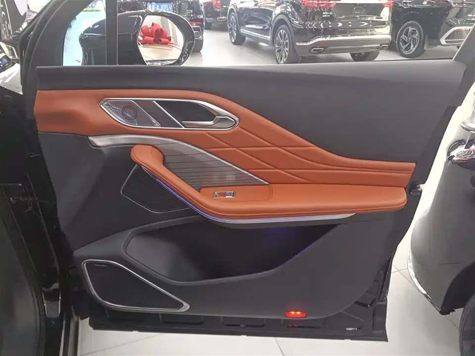 Hongqi HS7 PHEV