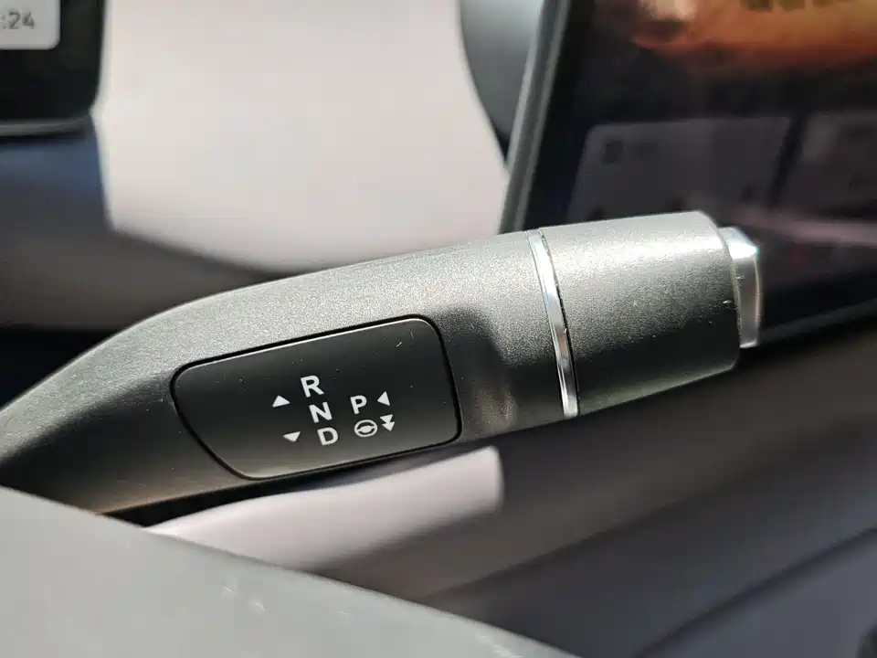 Leapmotor C10