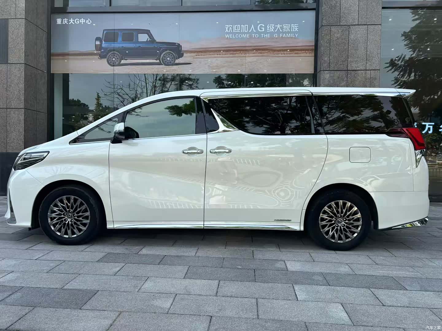 Lexus LM, 2020 2
