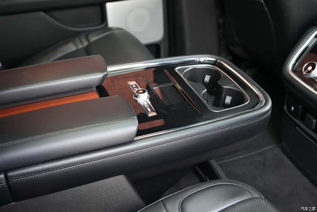 Lincoln Navigator, 2019 20