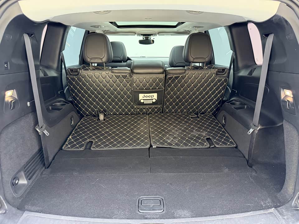 Jeep Grand Commander