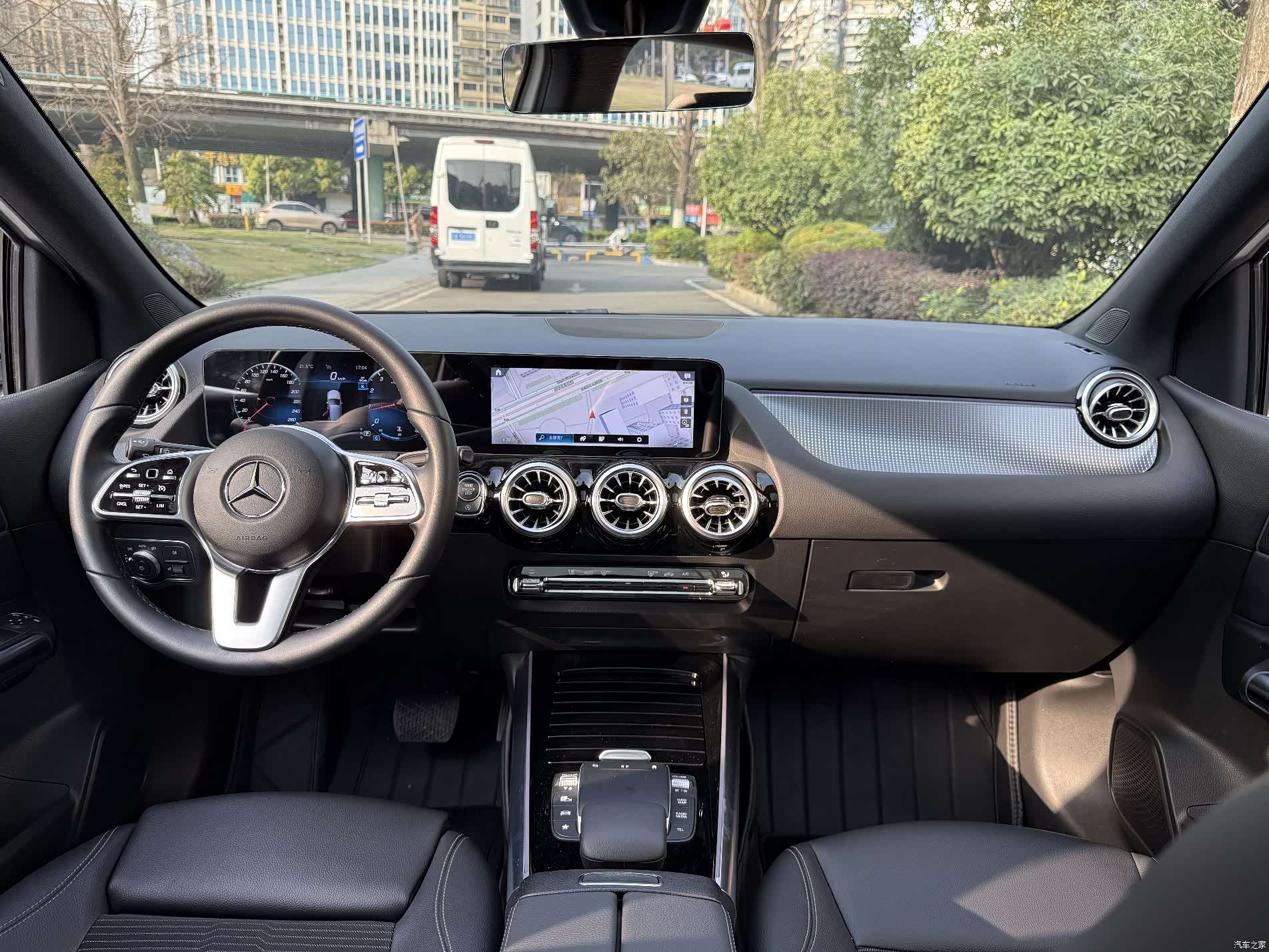 Mercedes-Benz B-Class, 2023 13
