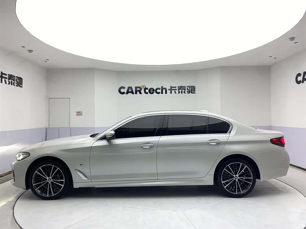 BMW 5 Series, 2021 8