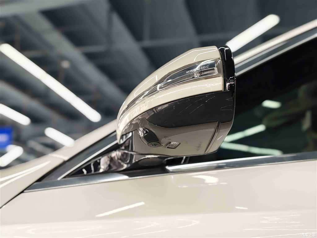 Mercedes-Benz E-Class, 2020 23