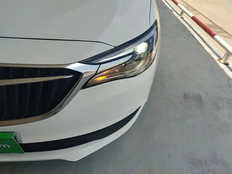Buick Yinglang