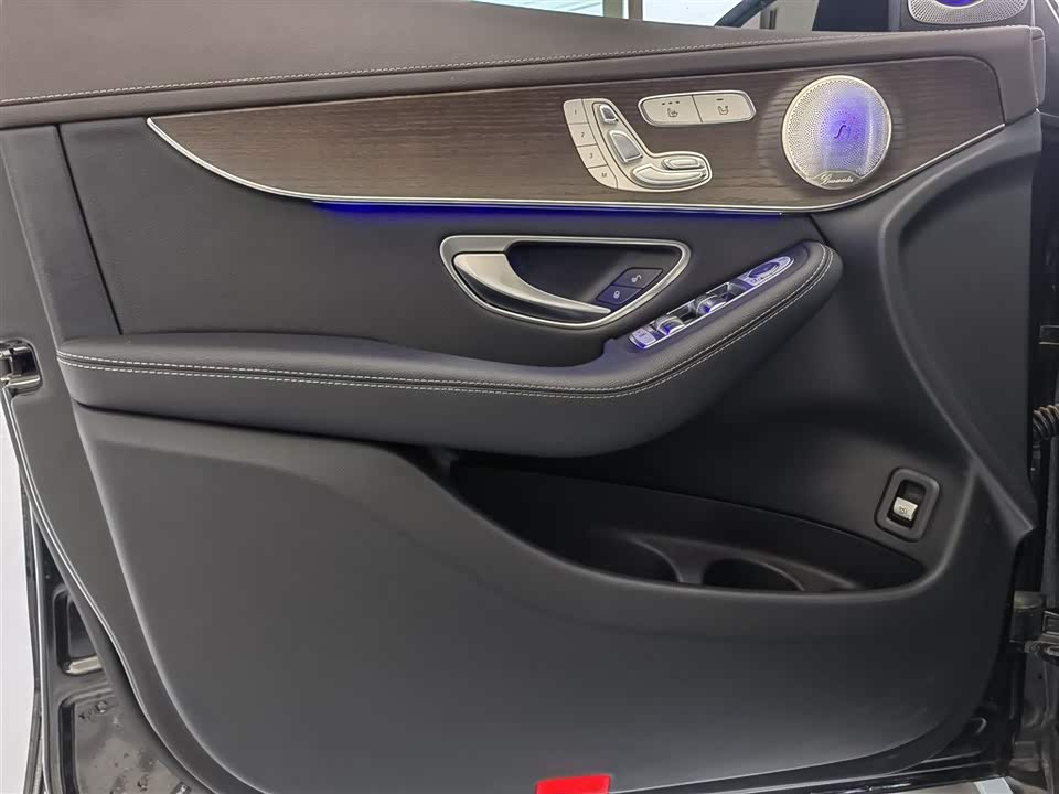 Mercedes-Benz GLC Mercedes-Benz GLC