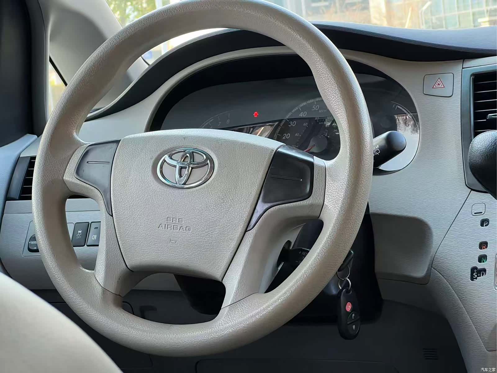 Toyota Sienna, 2015 6