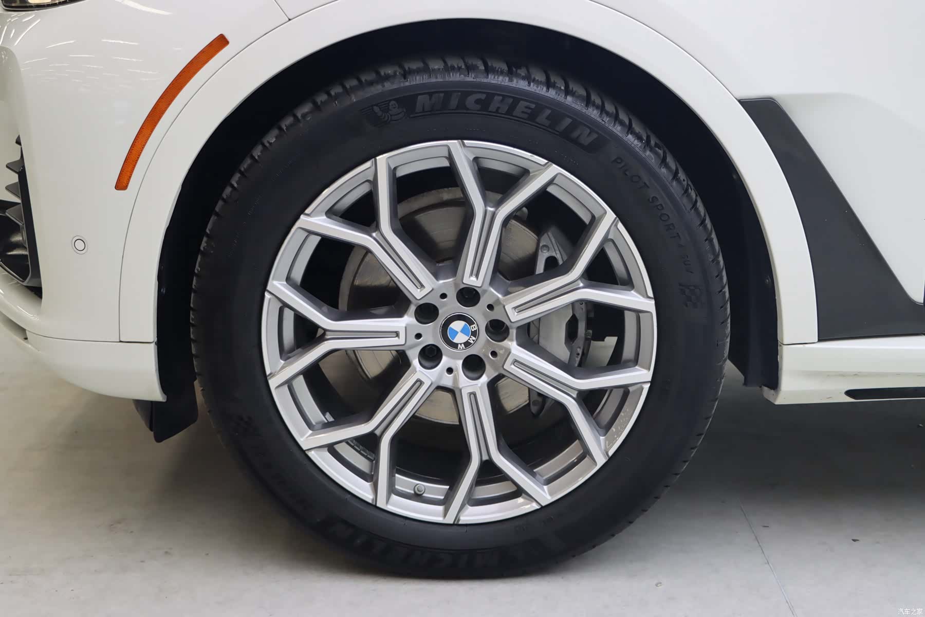 BMW X7, 2020 4