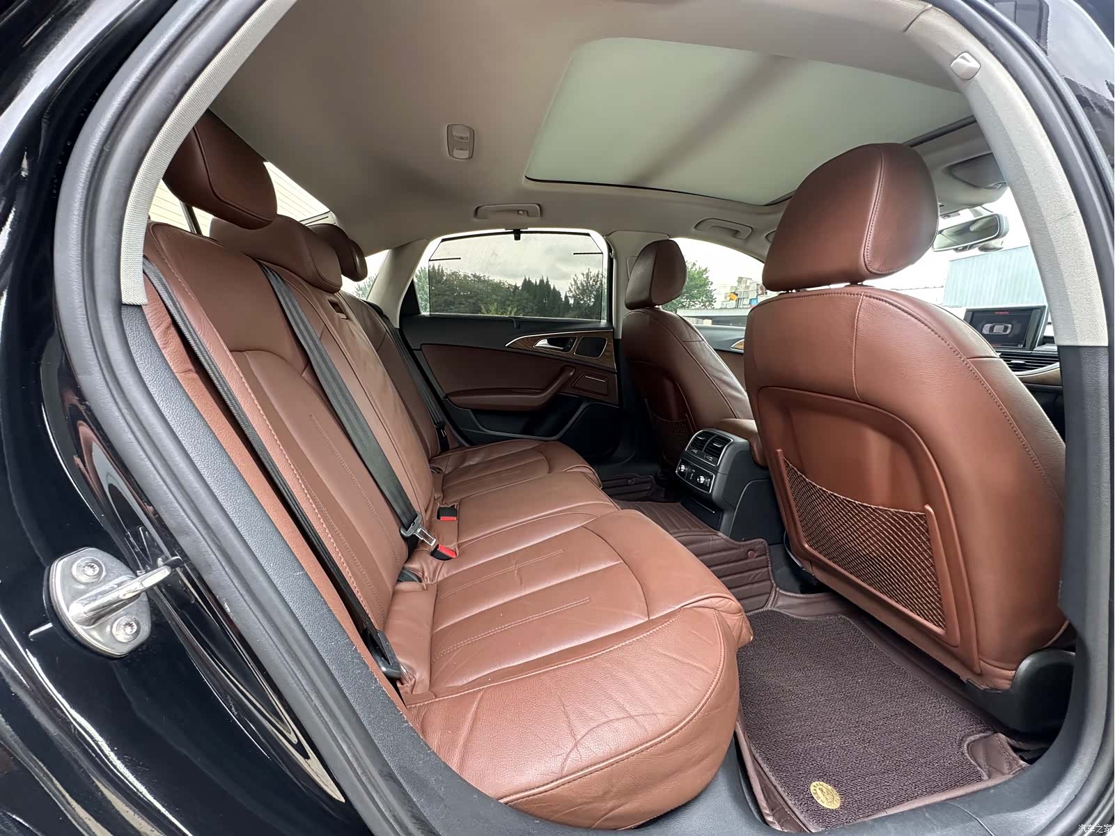 Audi A6L, 2019 8