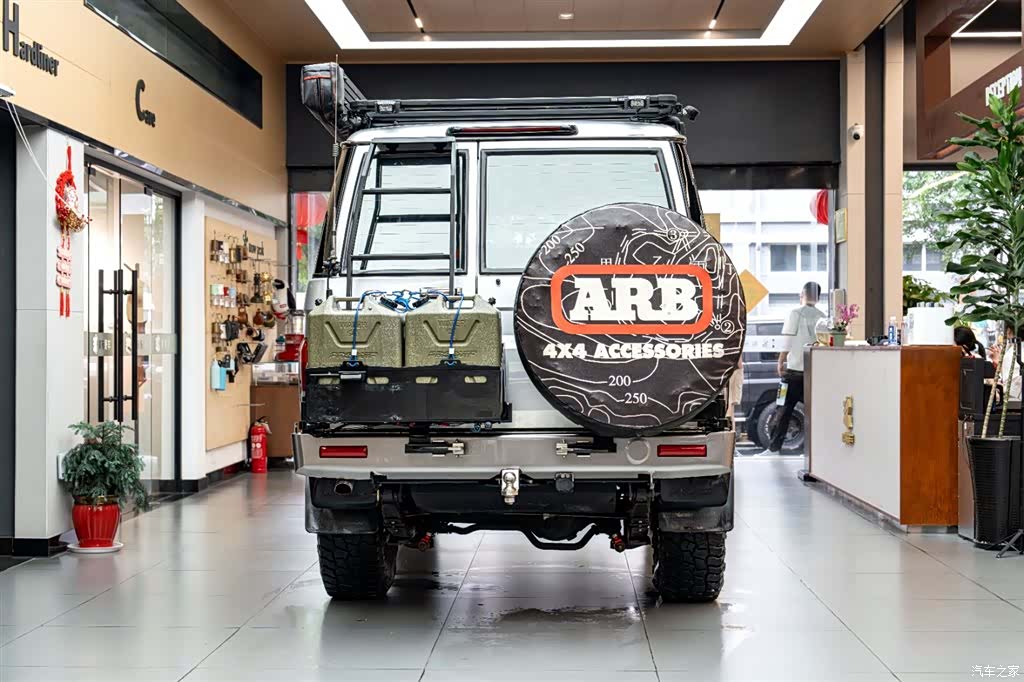 Toyota Land Cruiser, 2017 все фото