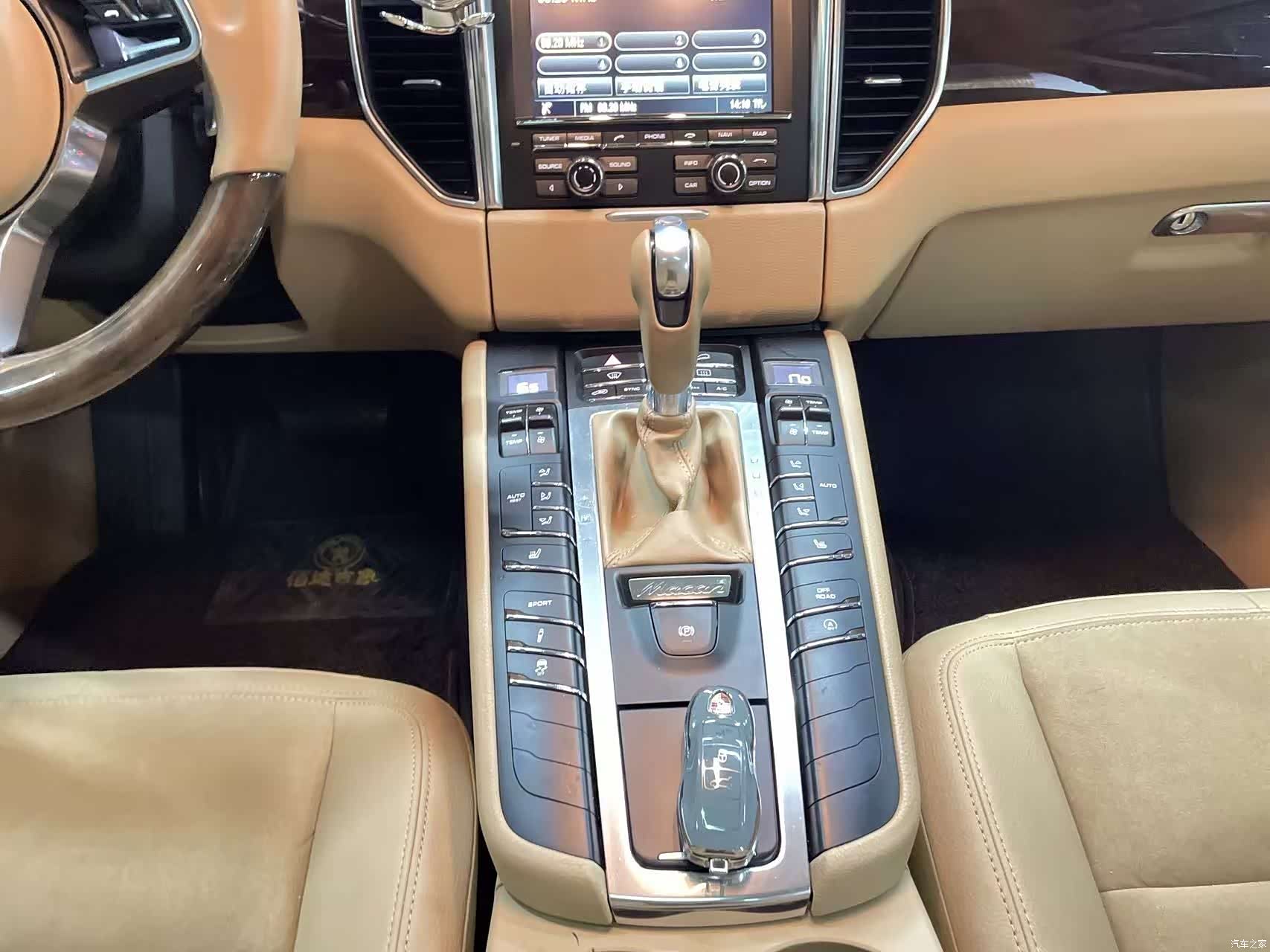 Porsche Macan, 2016 12