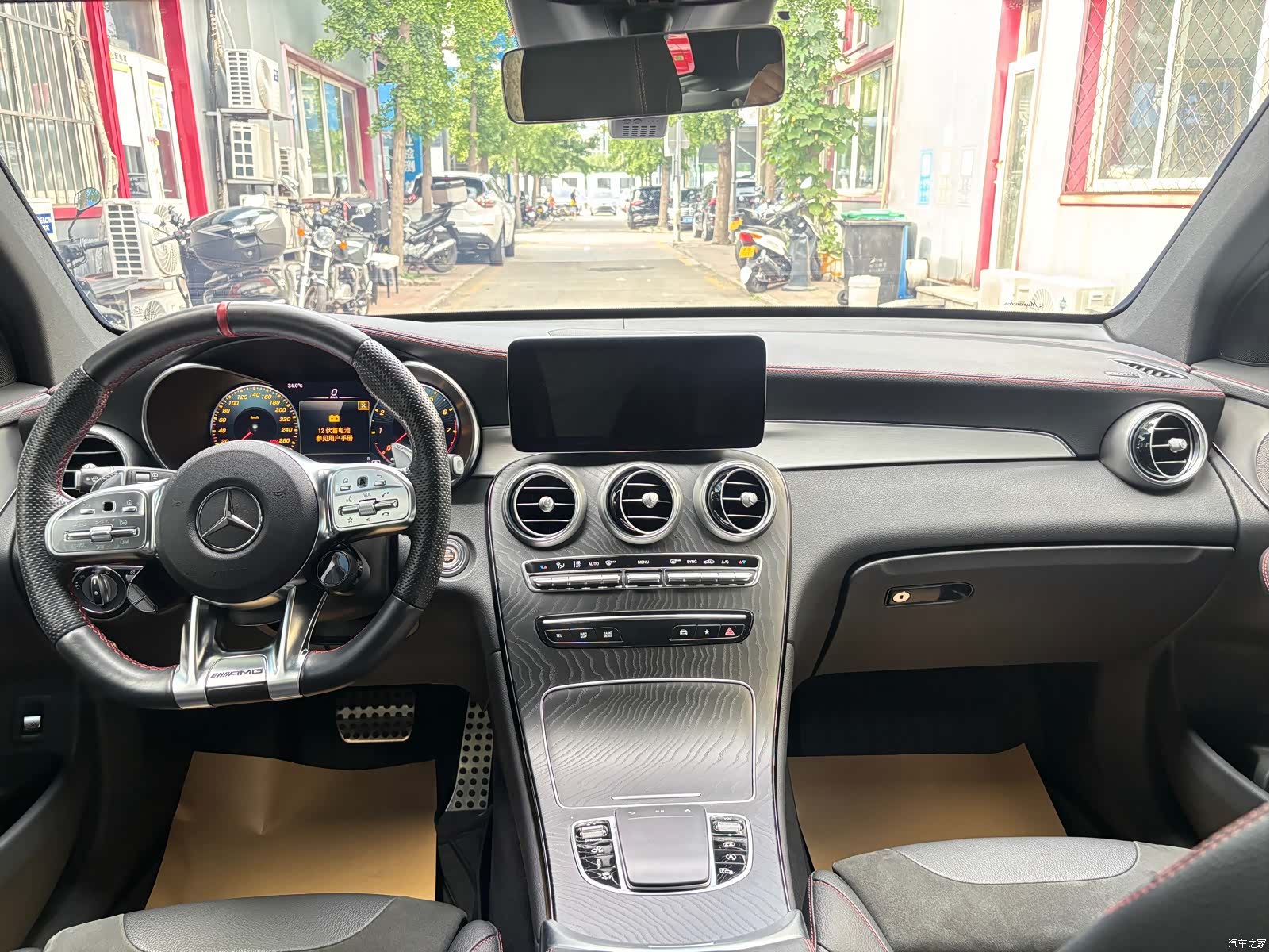Mercedes-Benz GLC, 2021 3