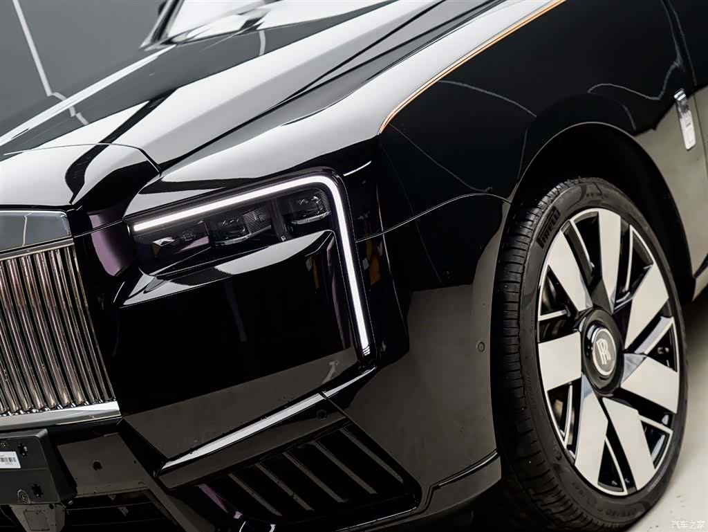 Rolls-Royce Cullinan, 2025 3