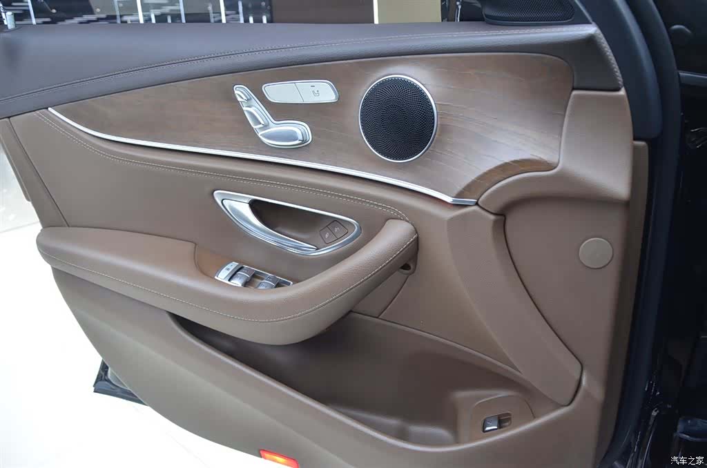 Mercedes-Benz E-Class, 2016 6