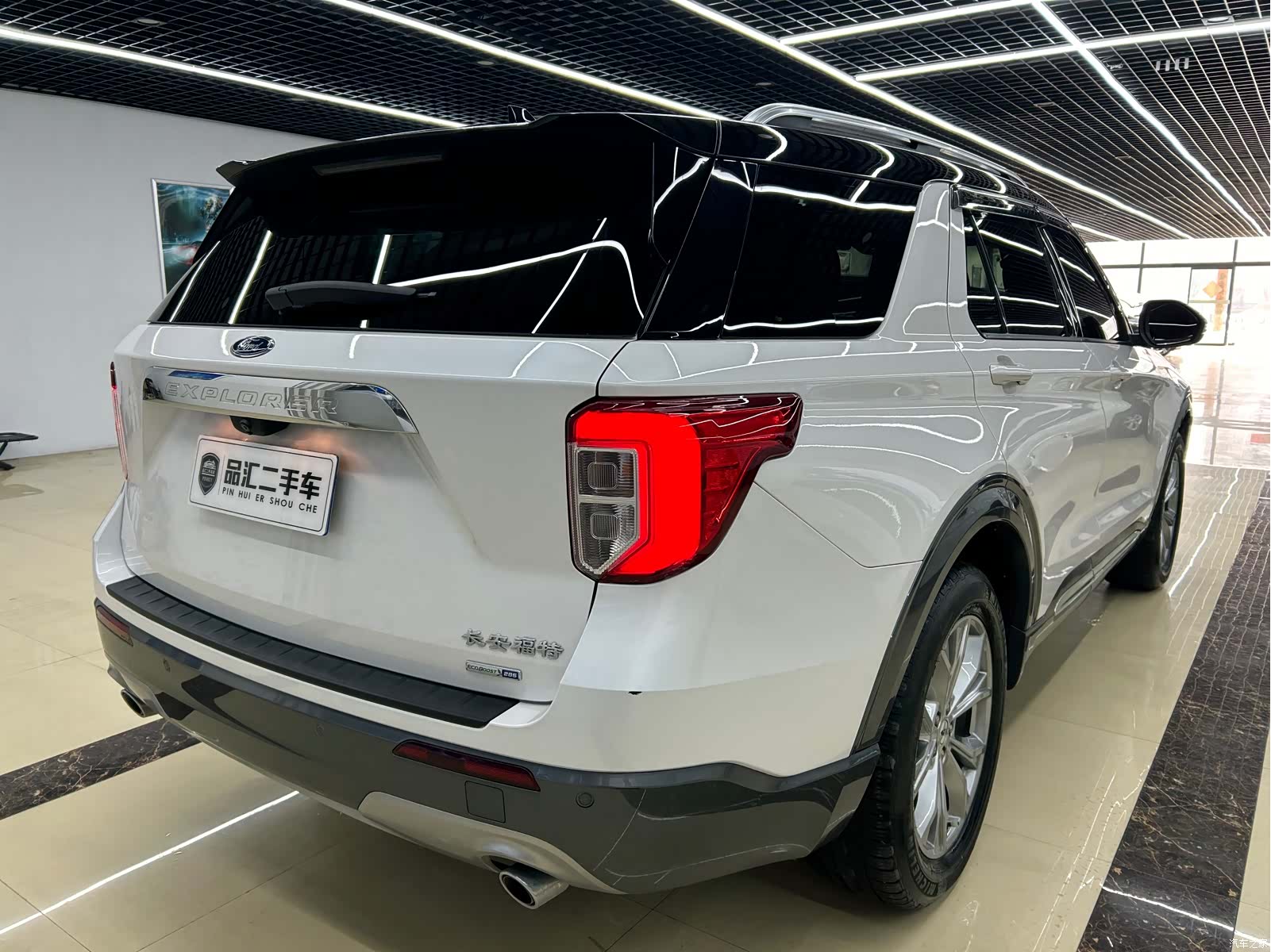 Ford Explorer, 2020 4