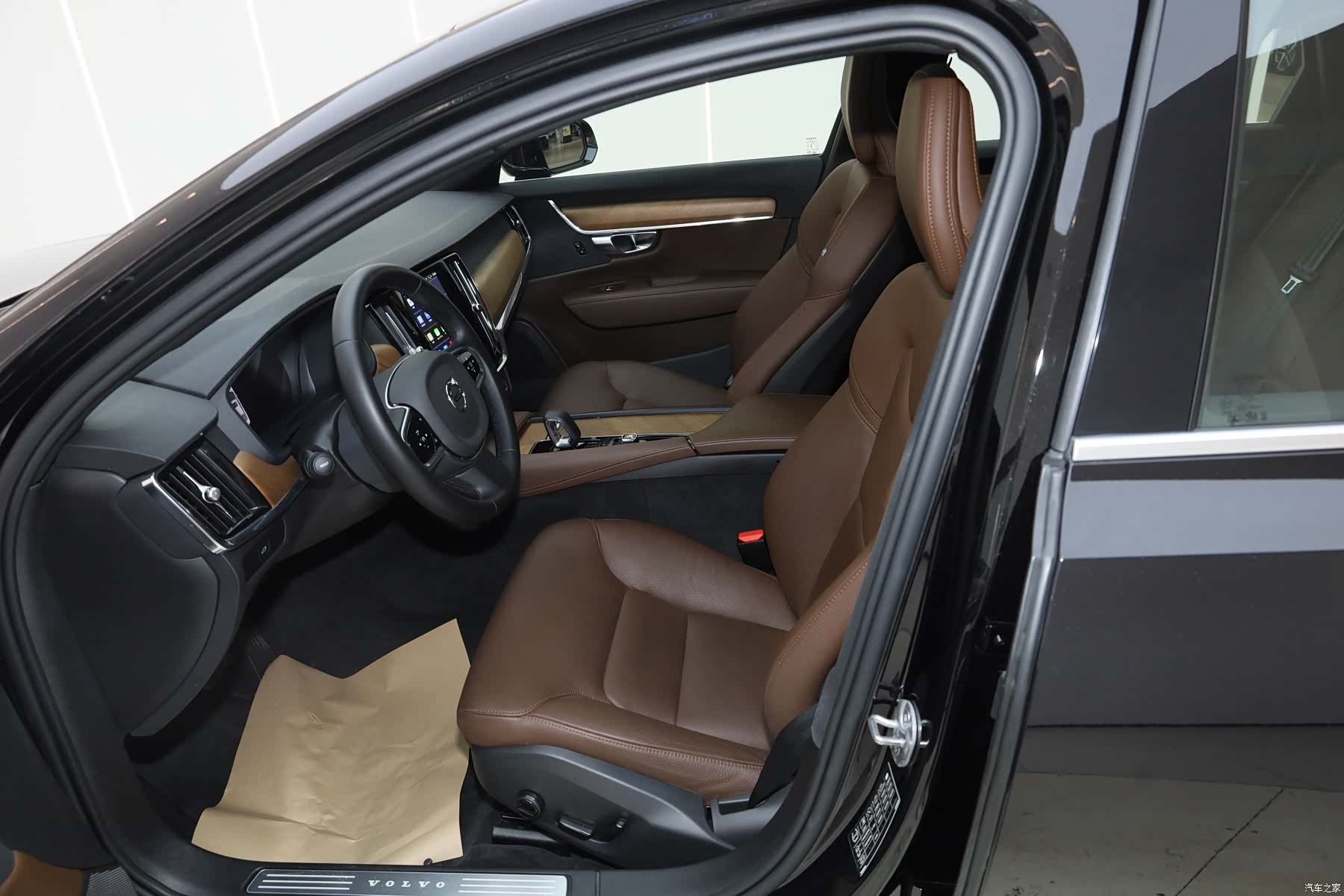 Volvo S90, 2025 26
