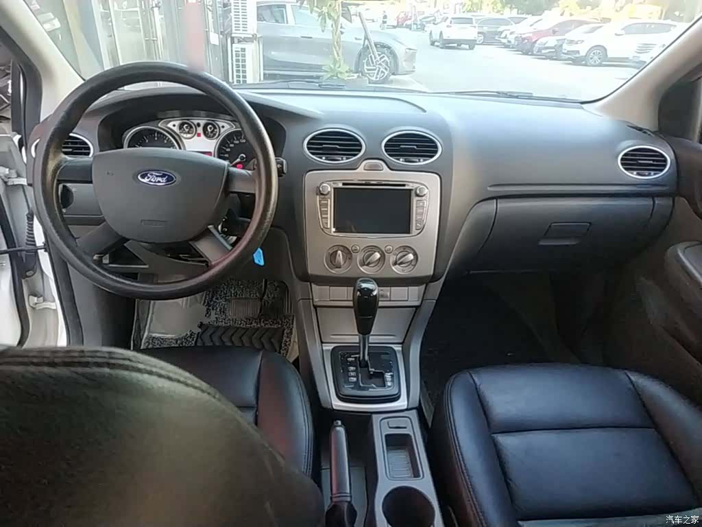 Ford Focus, 2015 10